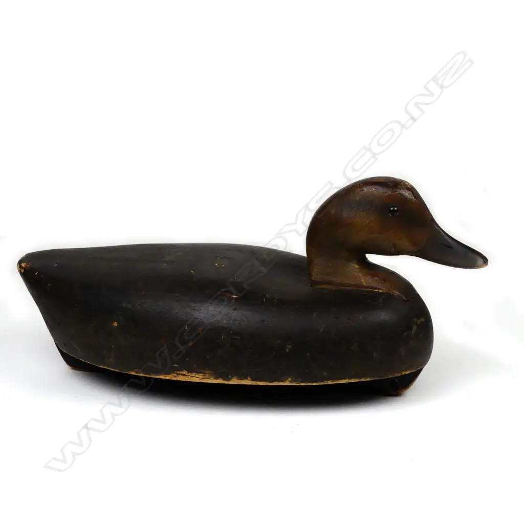 A good 15" wide body Red Head duck decoy Image 1++