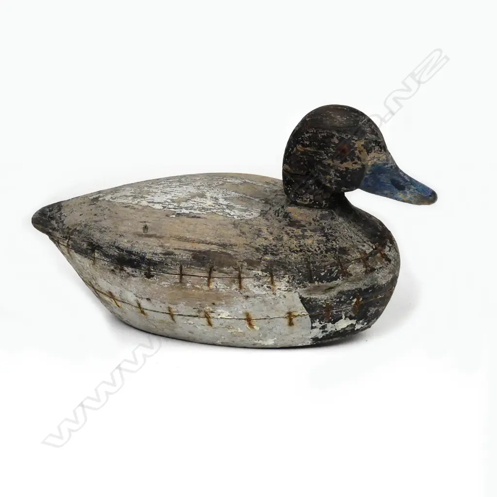 A c.1920 carved wooden 13½" duck decoy Image 1++
