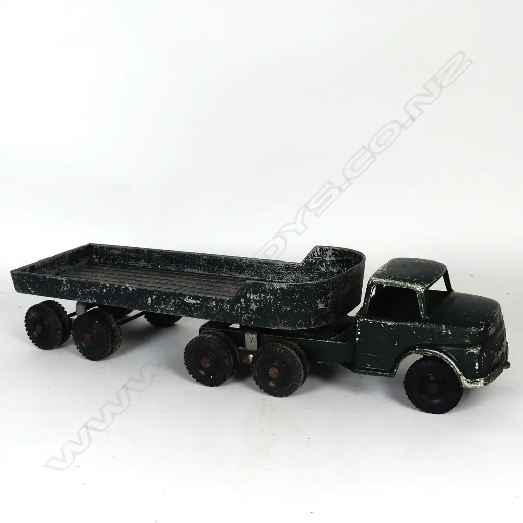 A vintage Fun Ho army truck Image 1++