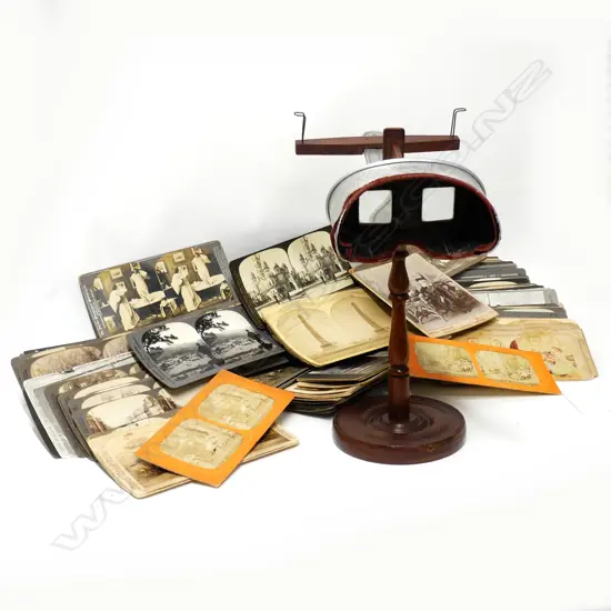 An early 1900s tabletop stereoscope