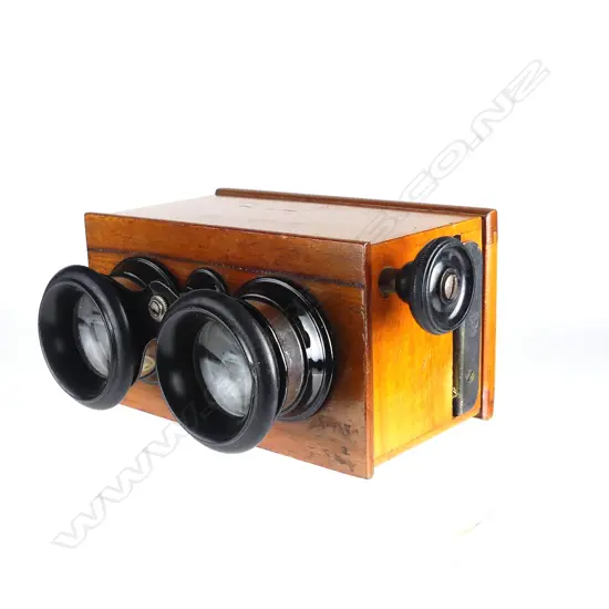 A small box stereoscope viewer