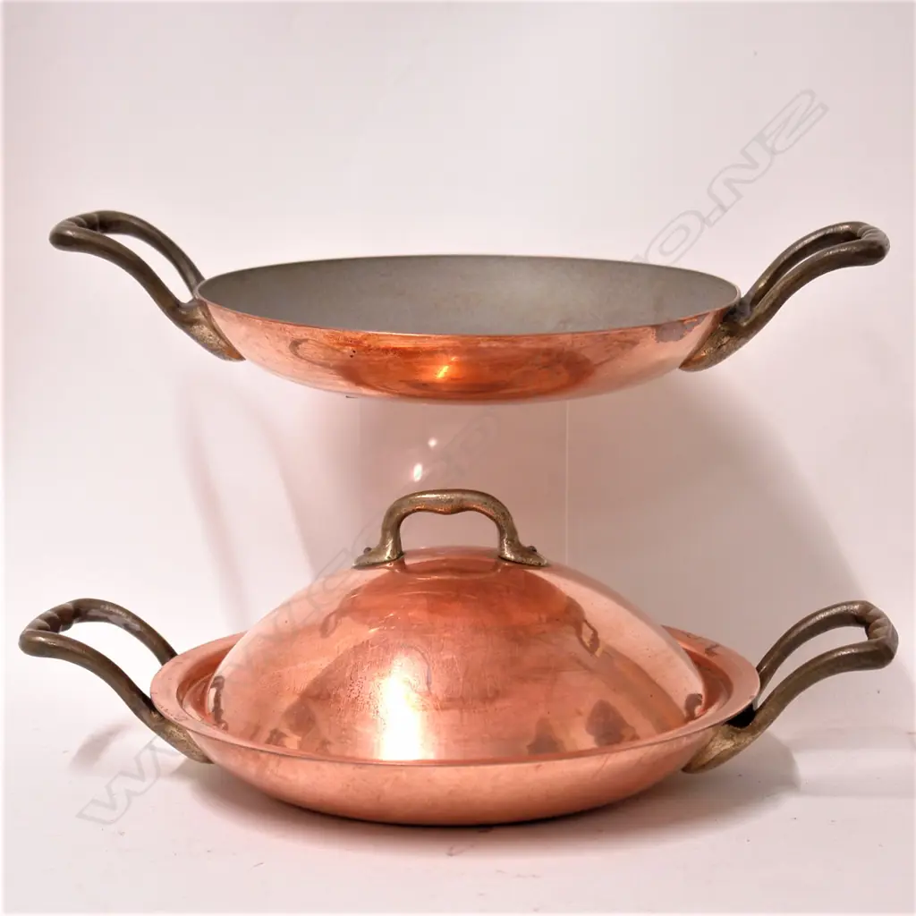 Two quality 'Coventry Coppers' copper and brass brazier pans Image 1++