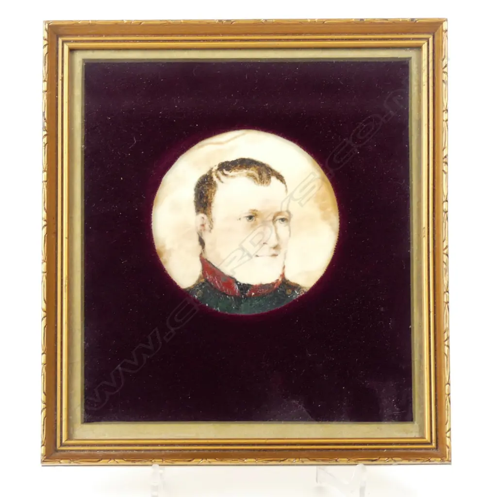 A portrait miniature Image 1++