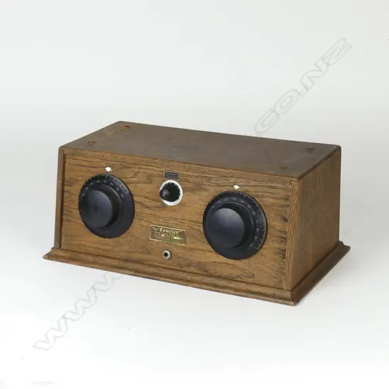 A J.Wiseman & Sons Ltd. 'Courier Model 3' radio receiver