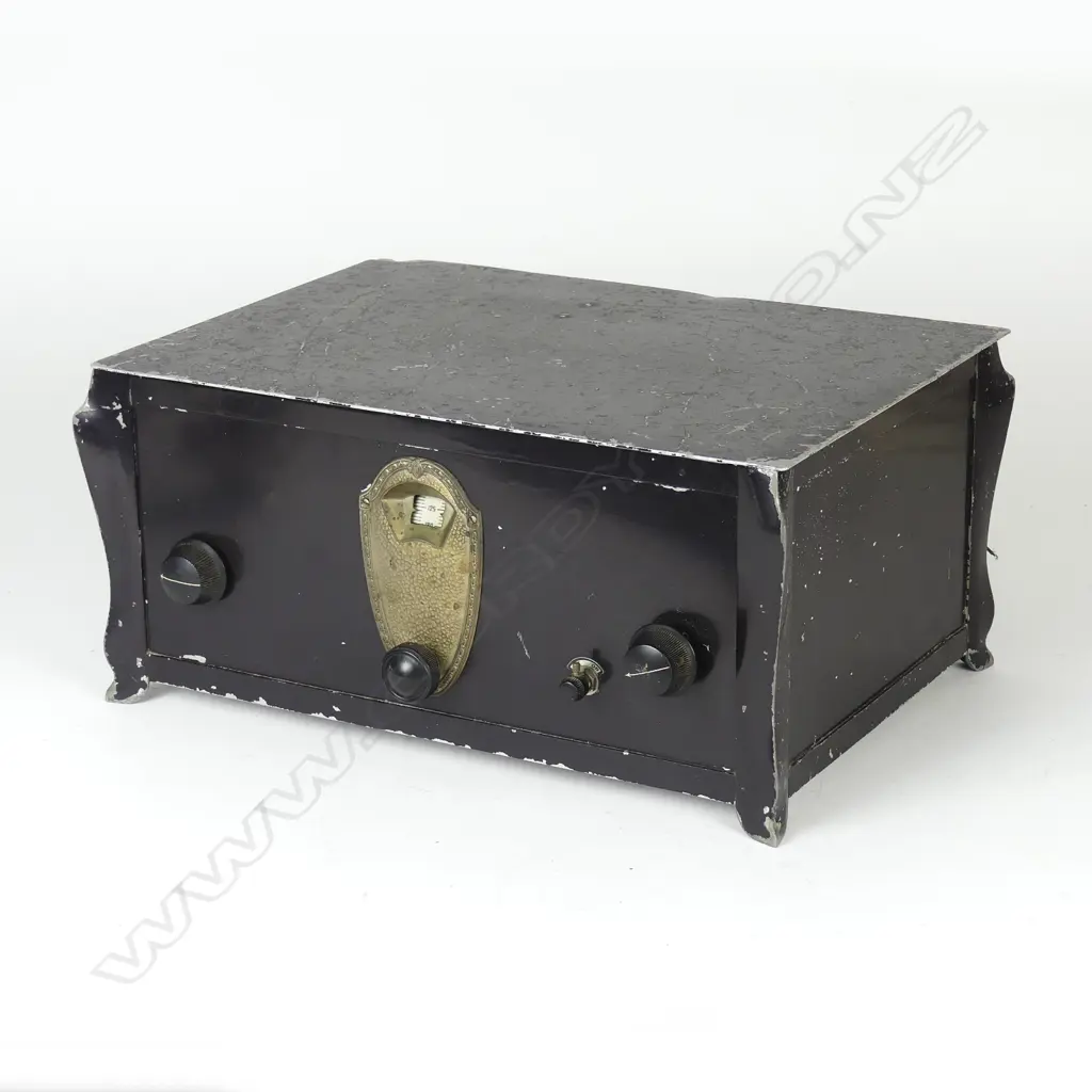 An 'Ultimate' 4V screen-grid valve receiver Image 1++