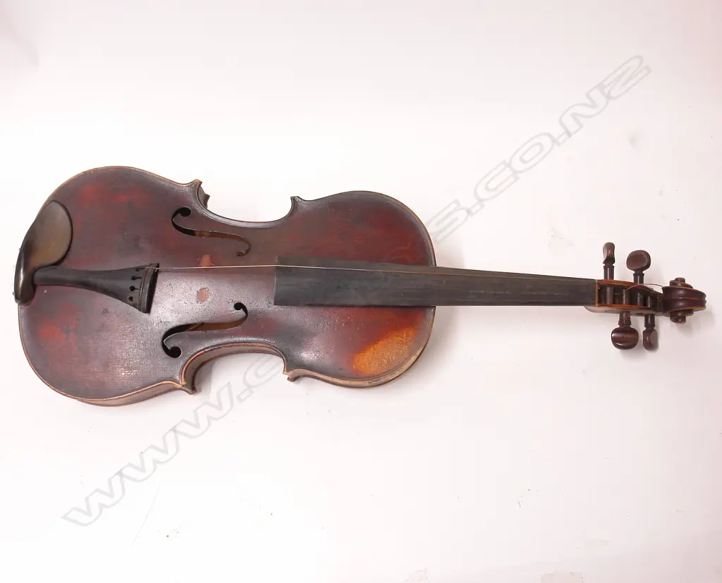 A Victorian violin Image 1++