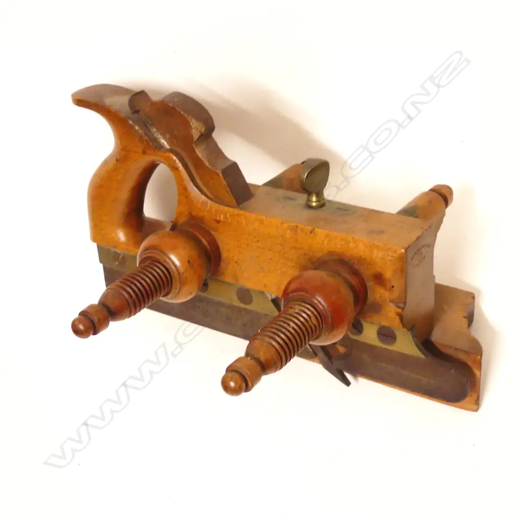 A vintage edging plane Image 1++