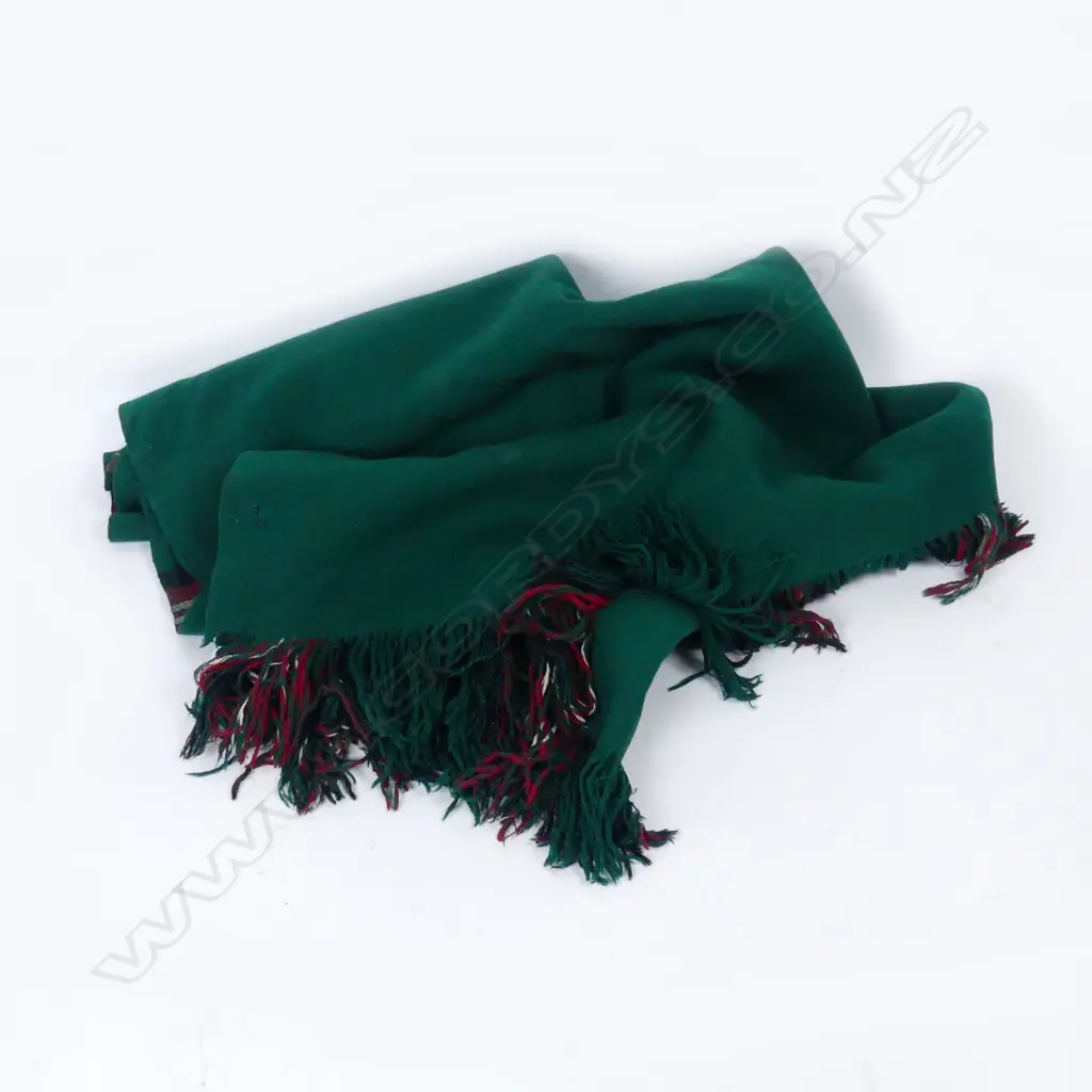 A vintage Kaiapoi travel rug Image 1++