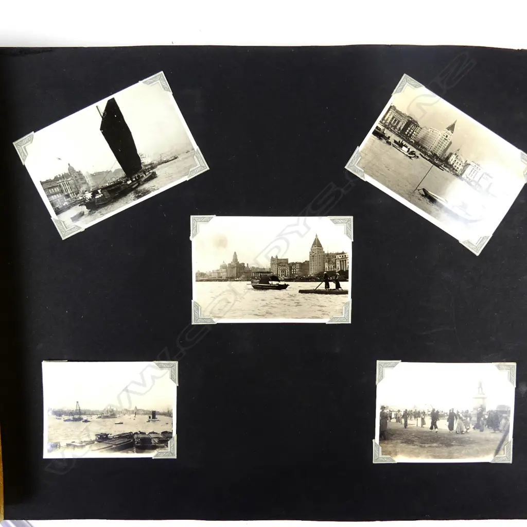 A vintage Chinese leather photo album Image 1++