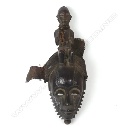 An African tribal mask