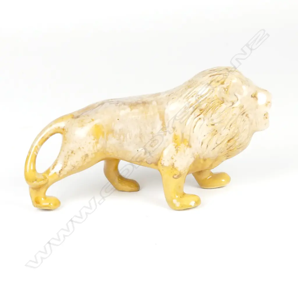 An early Crown Lynn attributed prowling lion sculpture Image 1++