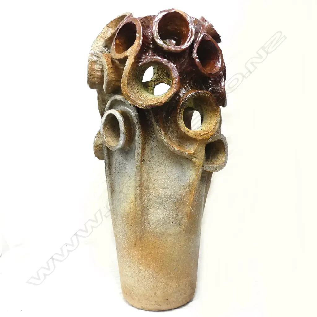 Roy Cowan major large garden sculpture Image 1++