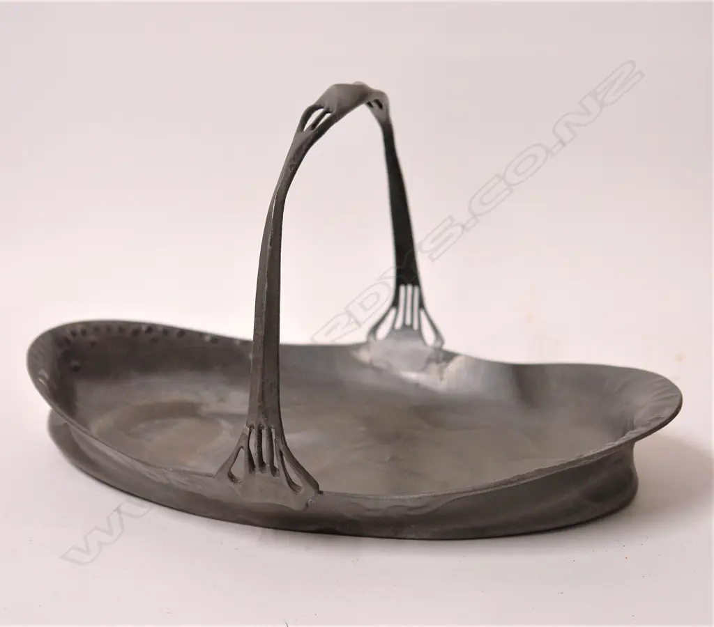 A Kayserzinn Art Nouveau pewter basket Image 1++