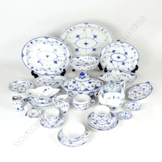 A large Royal Copenhagen part dinner service