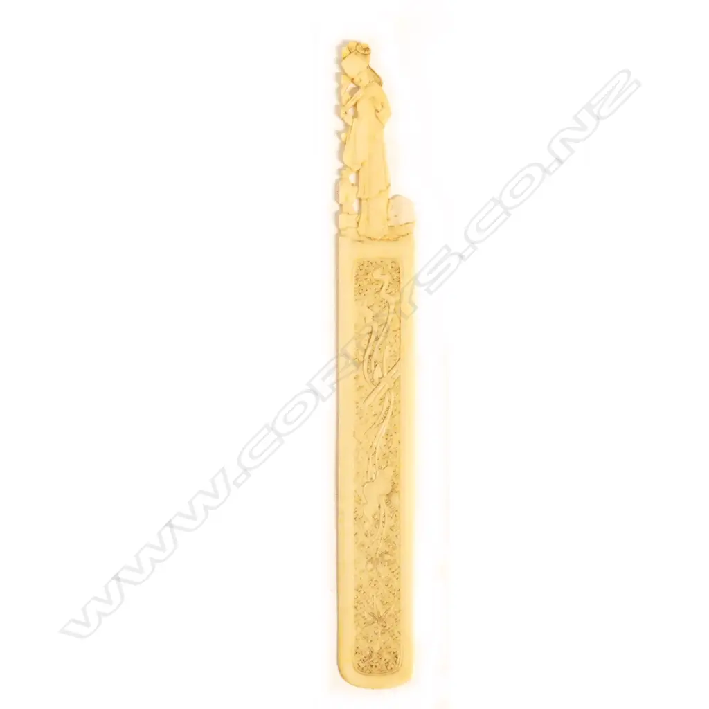 A Chinese ivory page turner Image 1++