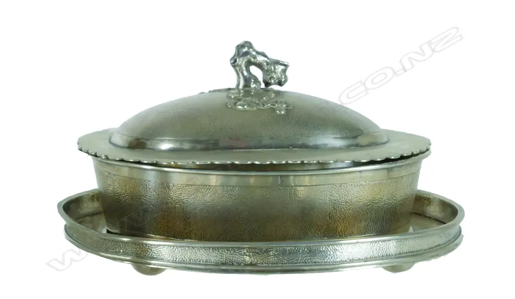 An early 20thC Chinese silver Sing Fat butter dish Image 1++