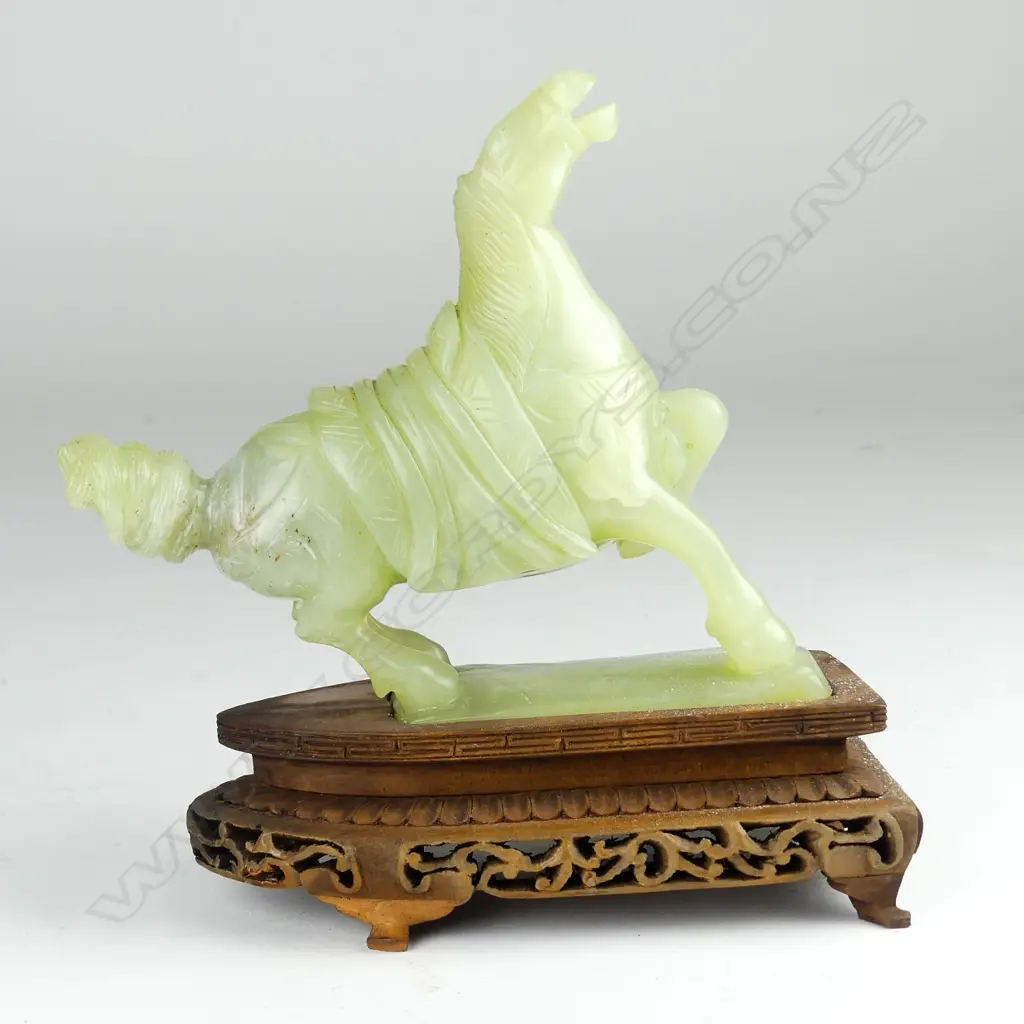 A Chinese carved jade horse Image 1++