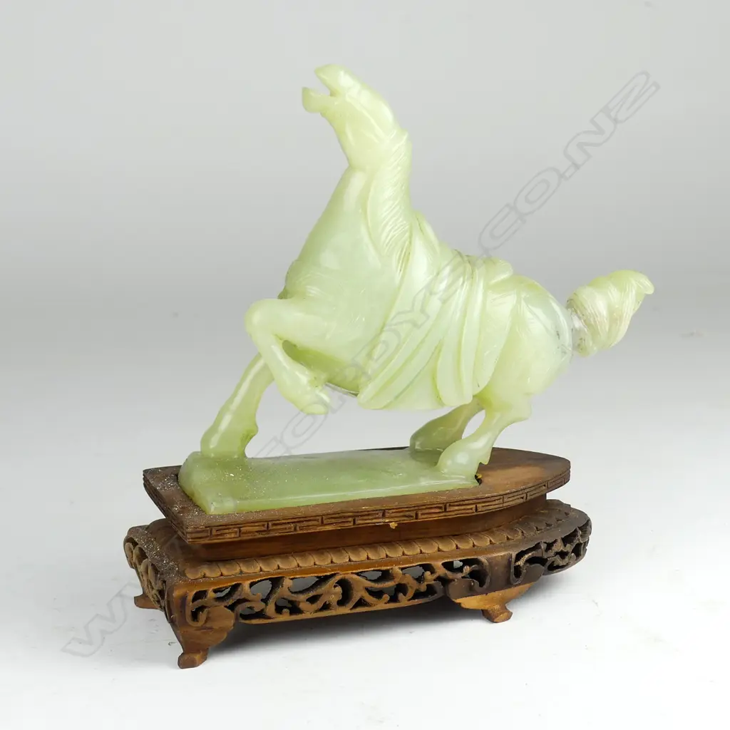A Chinese carved jade horse Image 1++