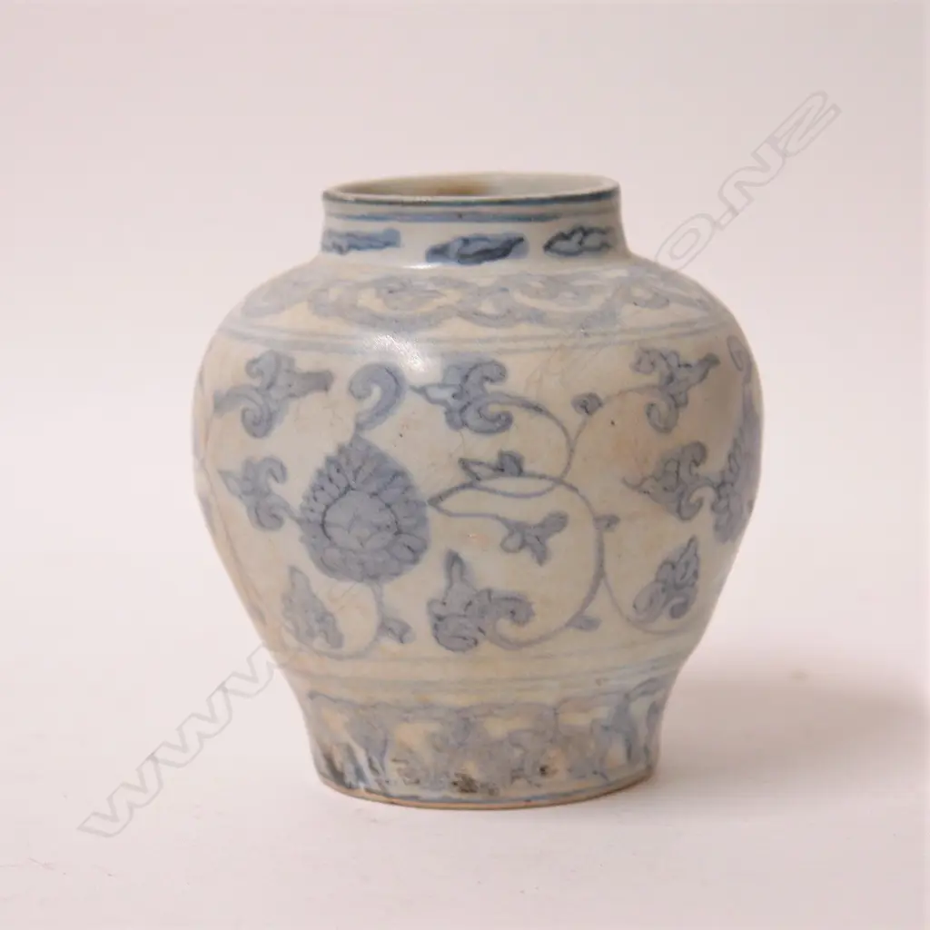 A Chinese provincial blue and white pot Image 1++