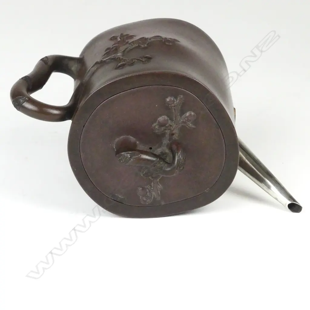A 19thC Chinese Yixing ware teapot Image 1++