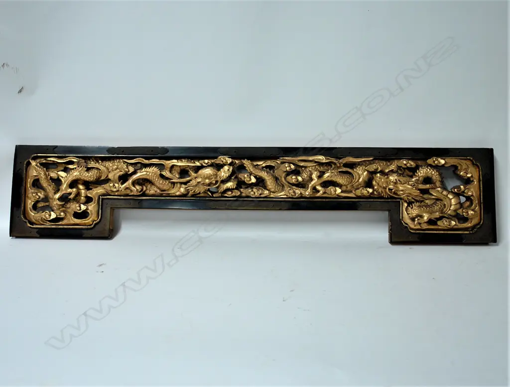 A 19thC Chinese gilded carved and pierced shaped wood panel Image 1++