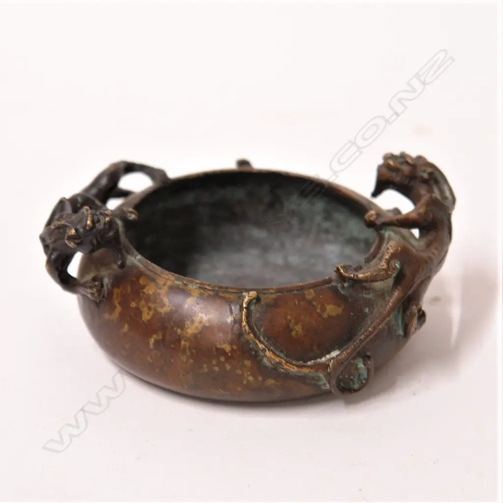 A Chinese bronze brush washer Image 1++