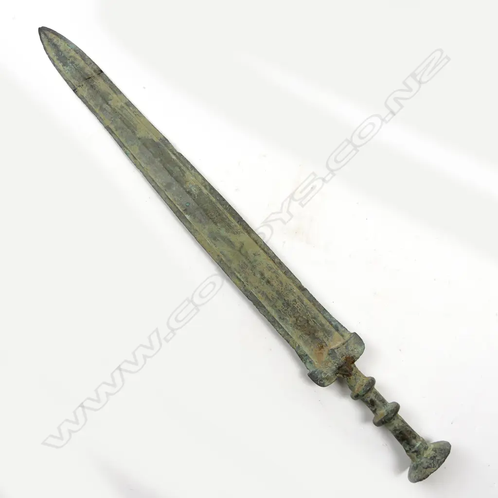 A Warring States style cast bronze sword Image 1++