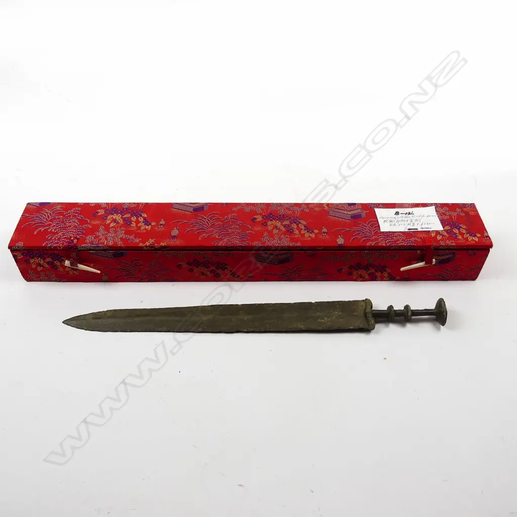 A Warring States style cast bronze sword Image 1++