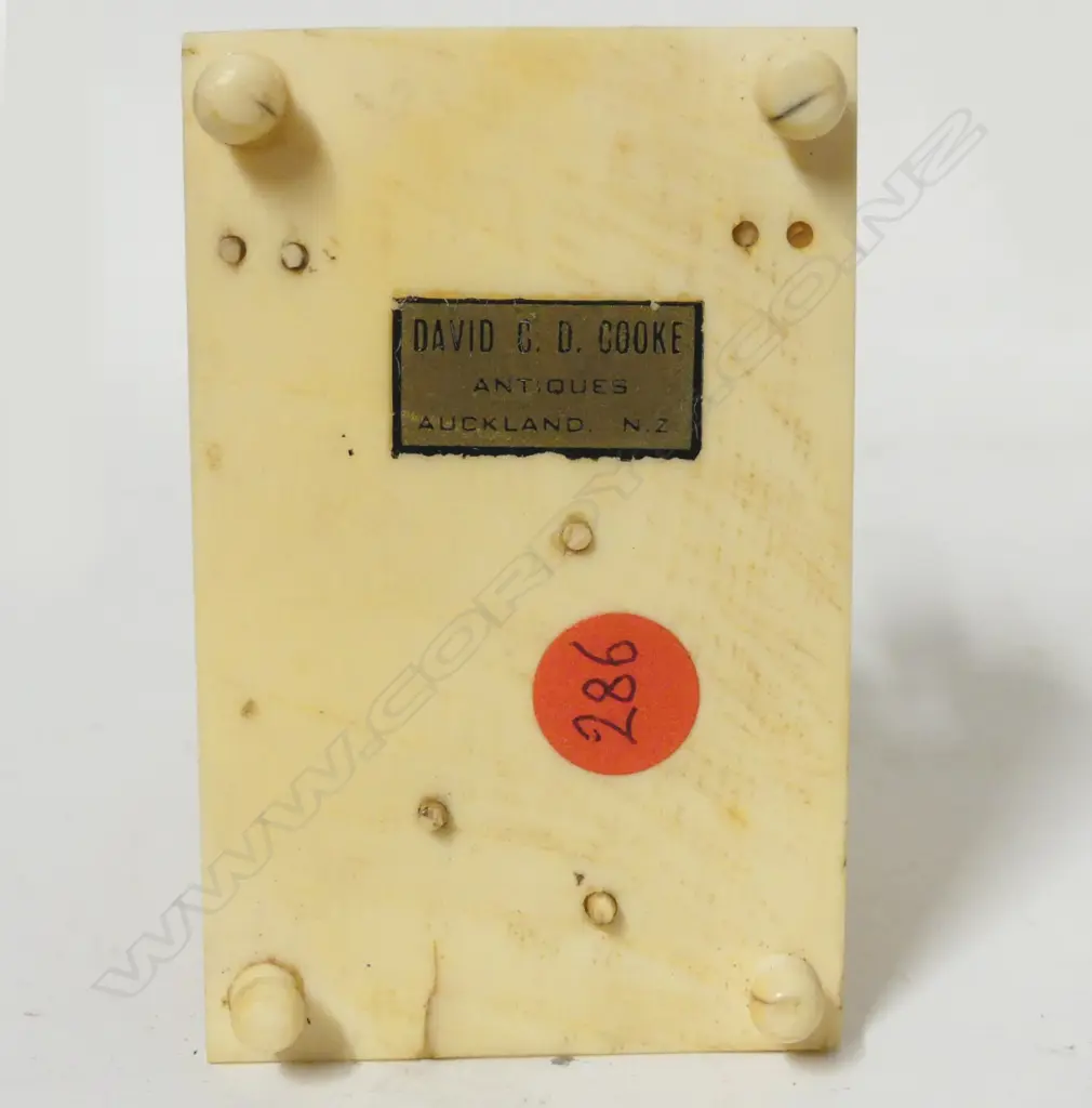 An Indian carved ivory elephant Image 1++