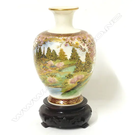 A Japanese Satsuma vase