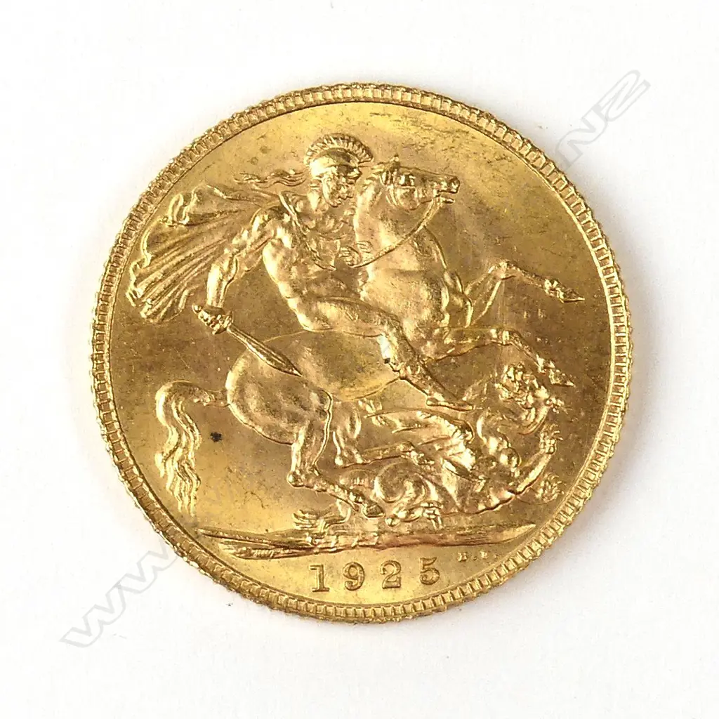A 1925 full sovereign gold coin Image 1++
