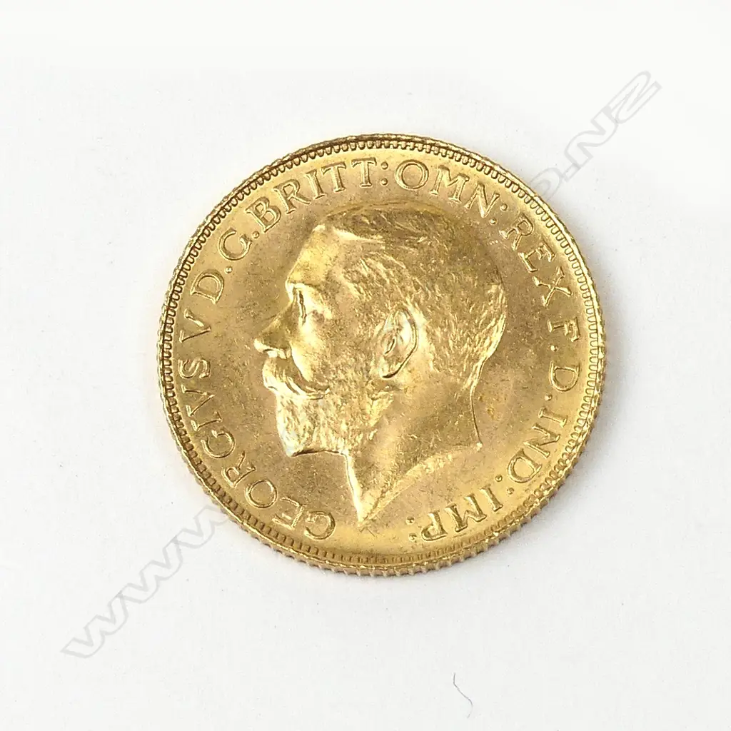 A 1925 full sovereign gold coin Image 1++