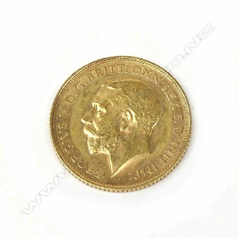 A 1915 half sovereign gold coin Image 1++