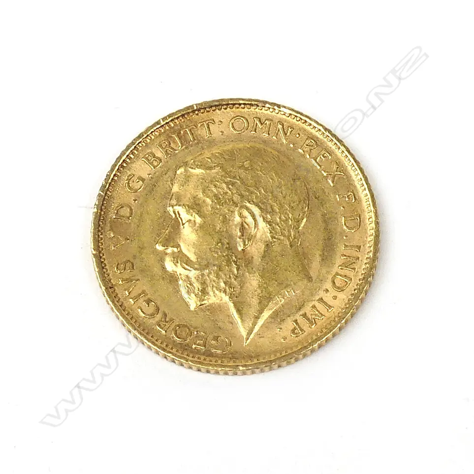 A 1915 half sovereign gold coin Image 1++