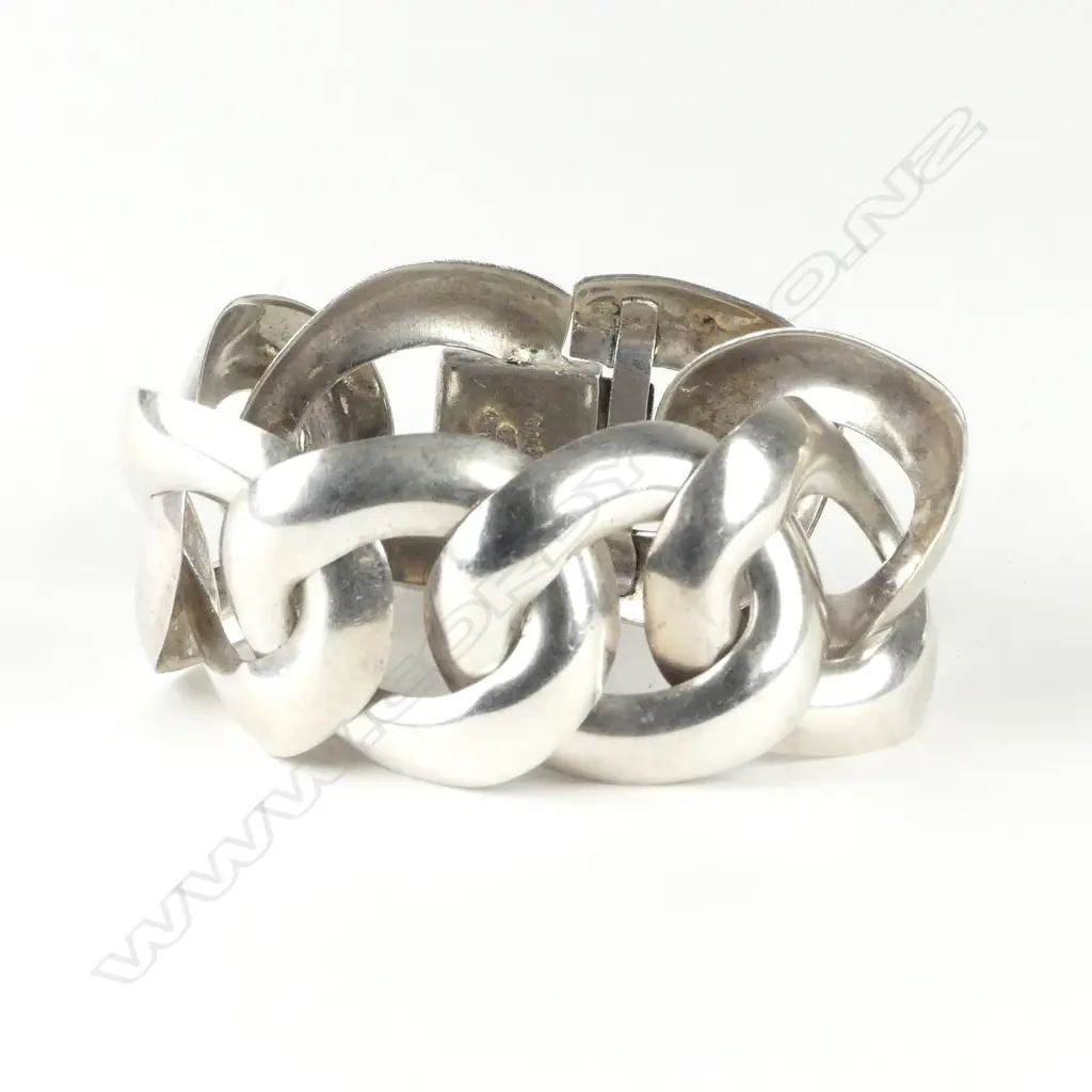 A vintage large Mexican silver bracelet Image 1++