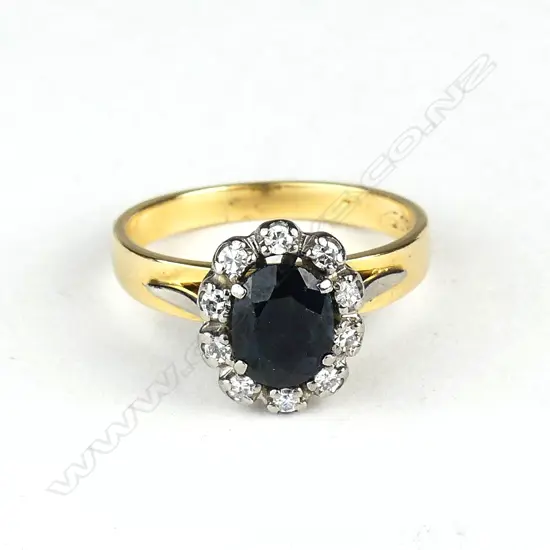 An 18ct. lady's vintage sapphire and diamond cluster ring