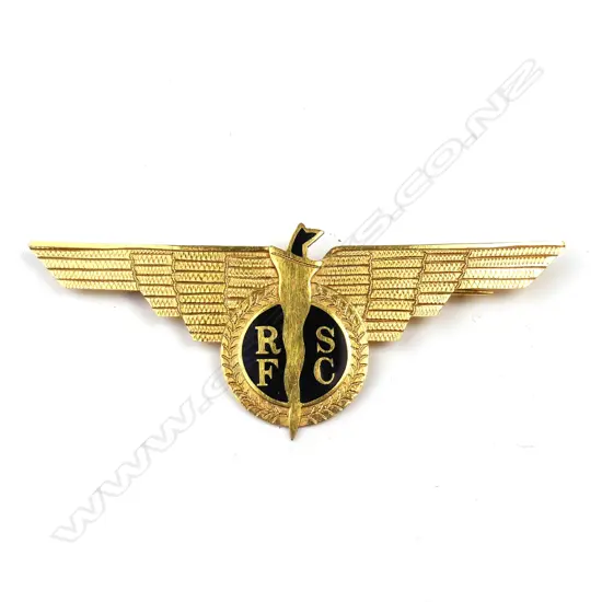 'RSFC' Royal Selangor Flying Club 24ct. yellow gold badge
