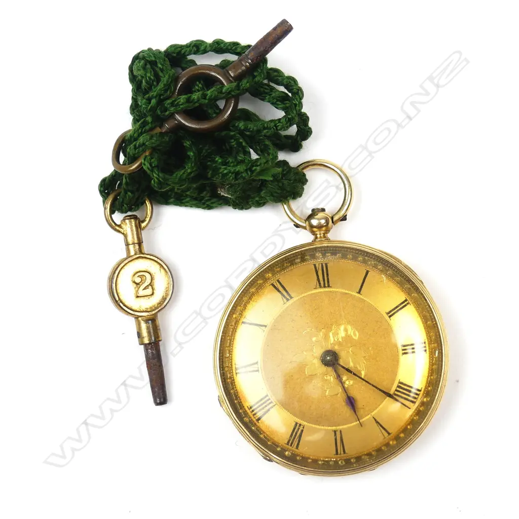 An 18ct. gent's mid-size open face pocket watch Image 1++