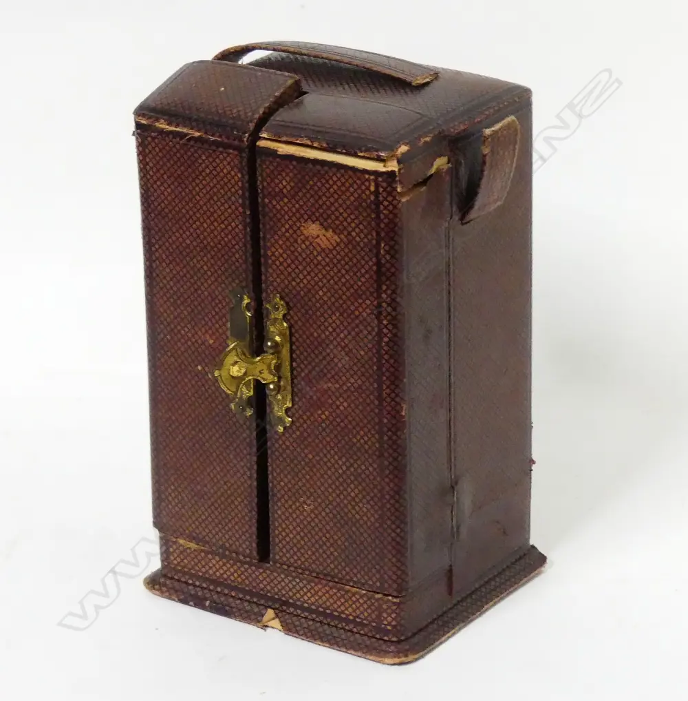 A 19thC decorative French cased carriage clock Image 1++