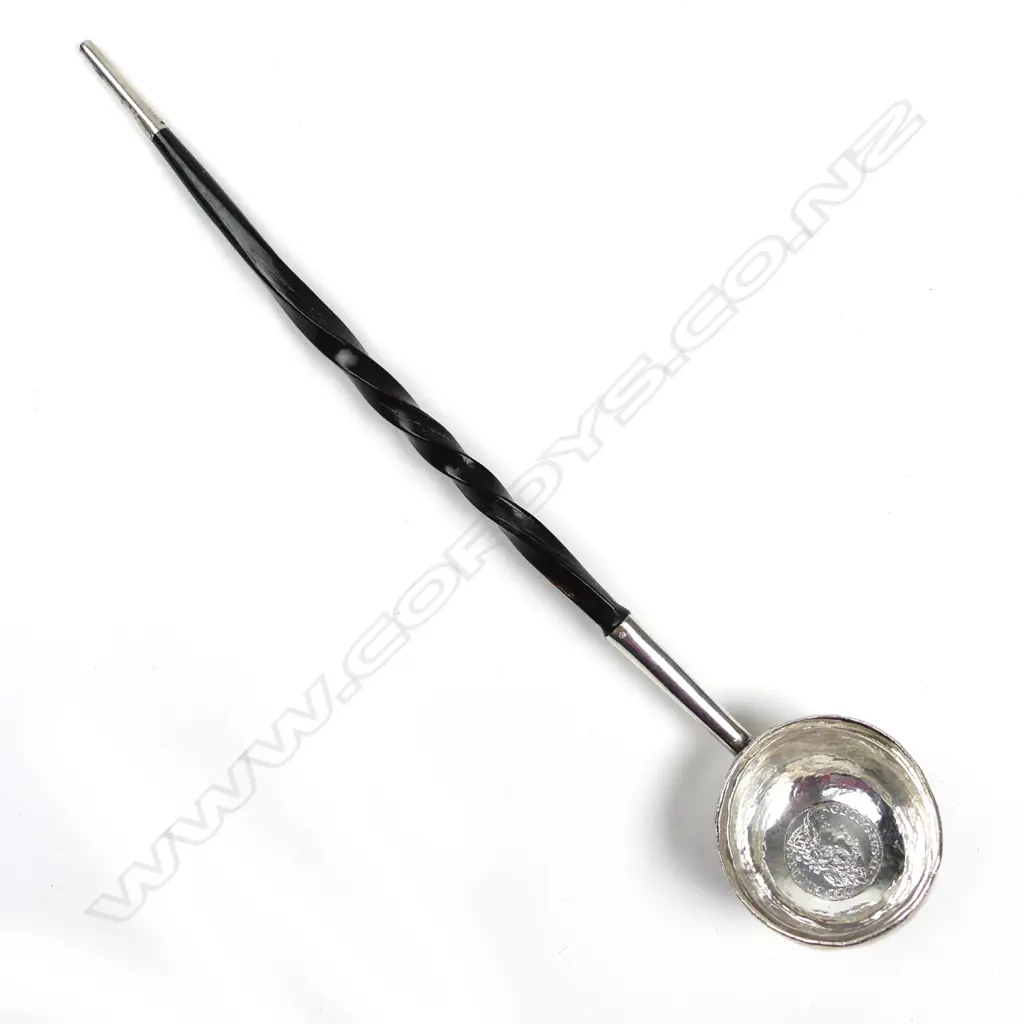 A Georgian silver toddy ladle Image 1++