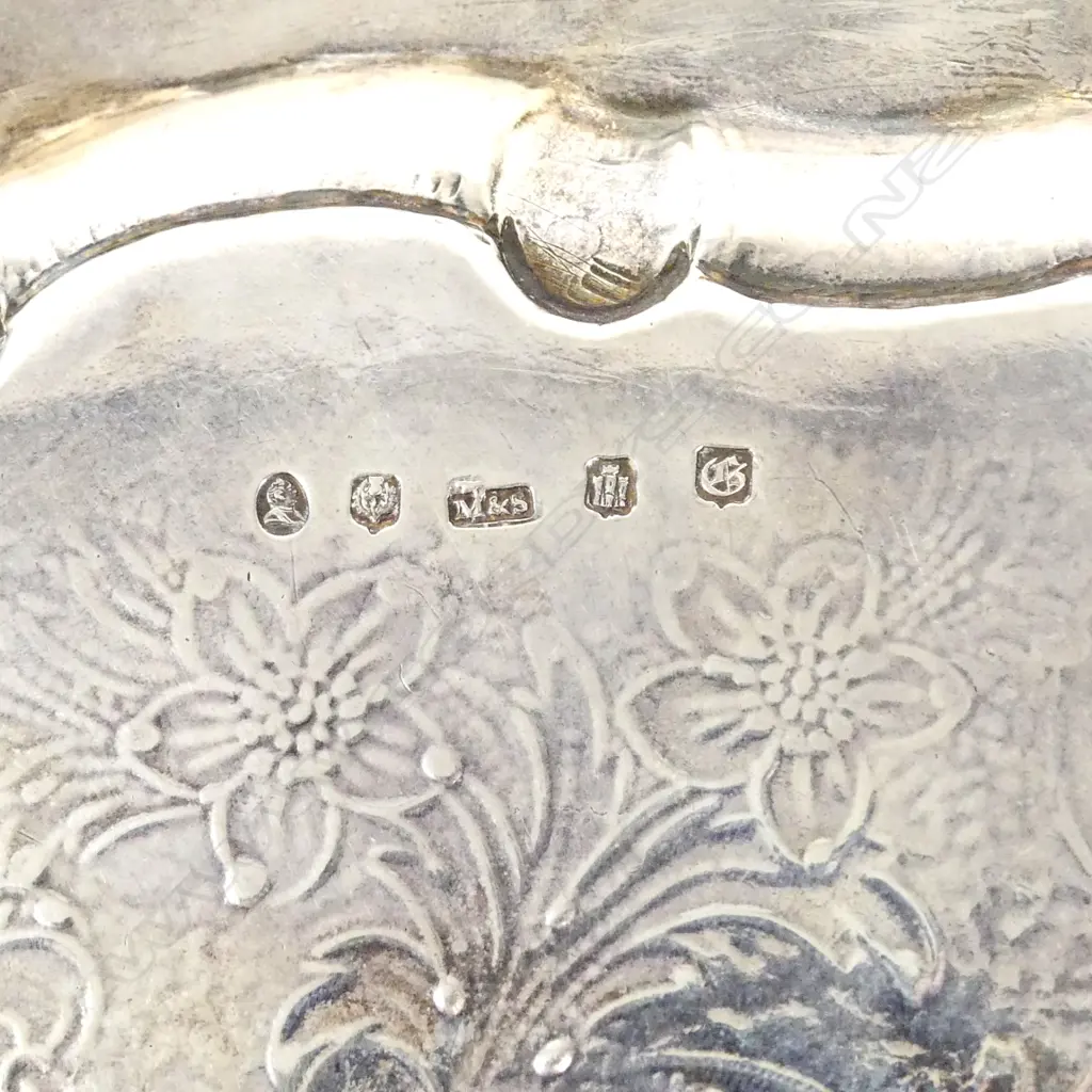 An early Victorian Scottish silver salver Image 1++