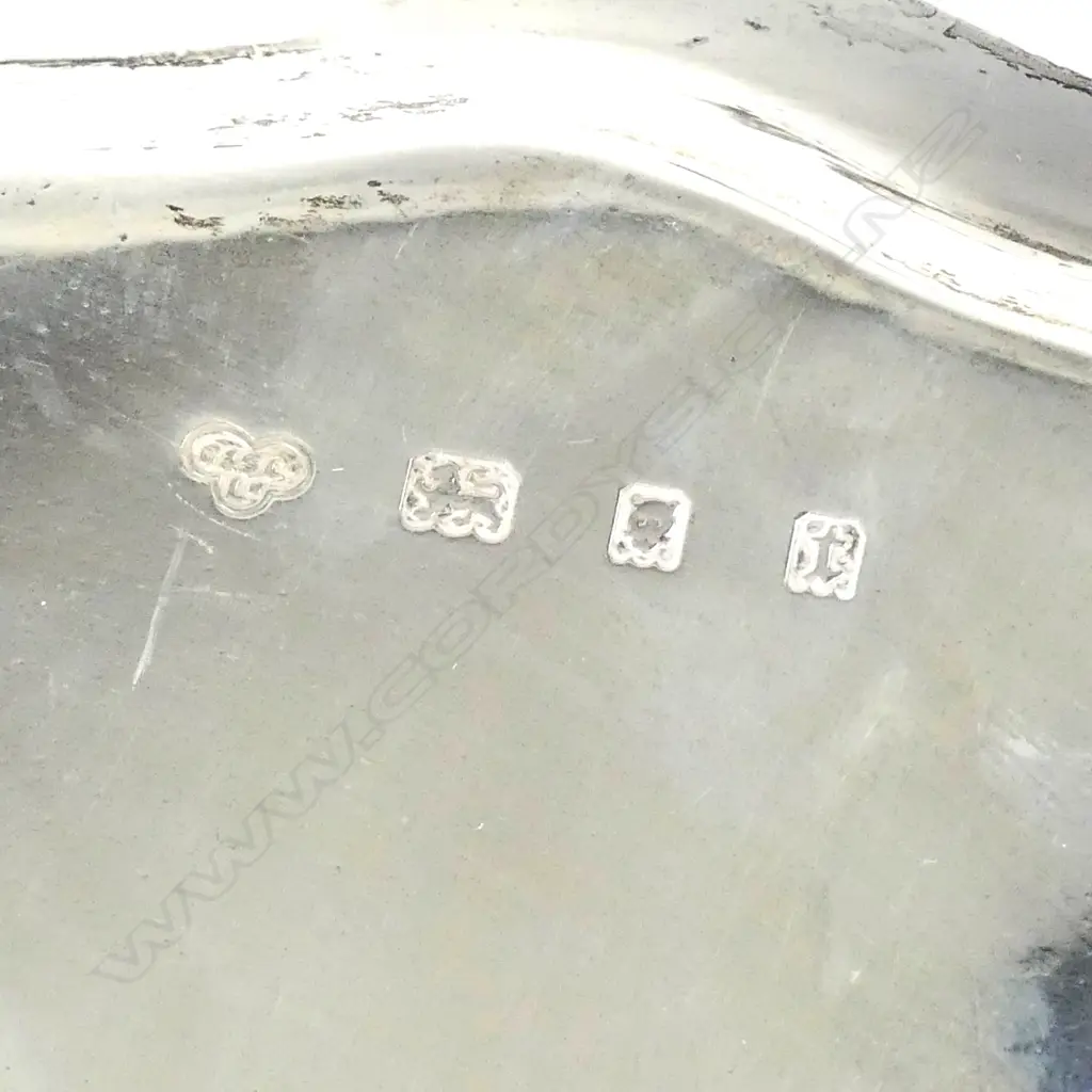 A  silver salver Image 1++