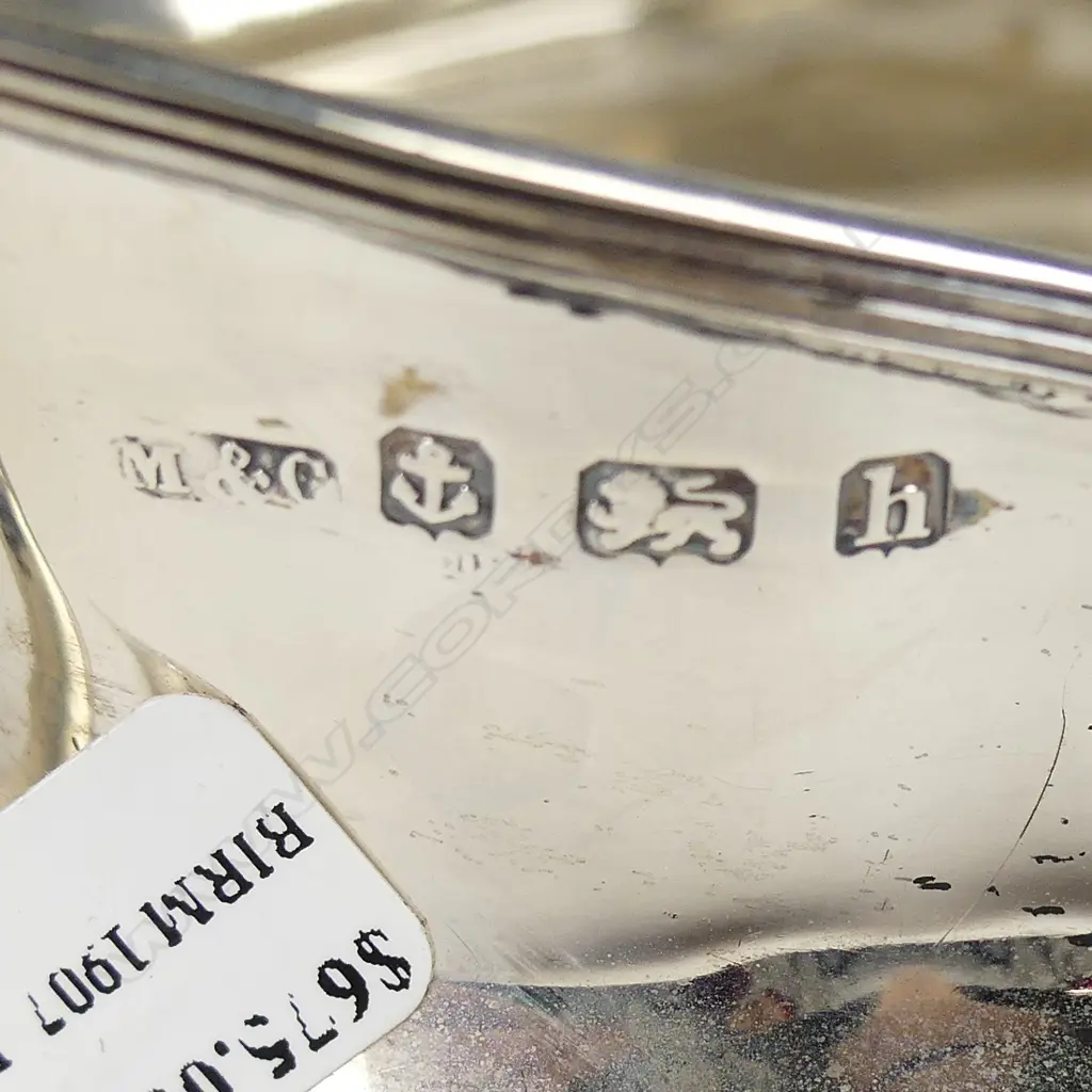 A pair of Edwardian silver sugar and creamer Image 1++