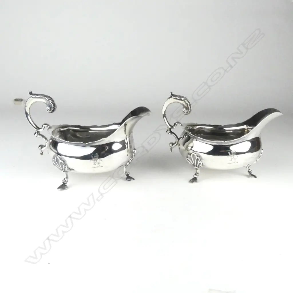 Two George III silver fat belly sauce boats Image 1++