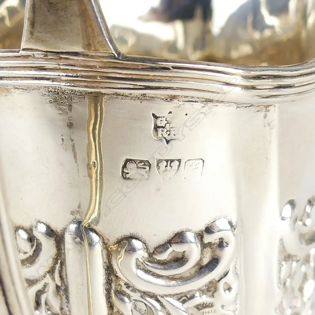 A harlequin silver cream and sugar Image 1++