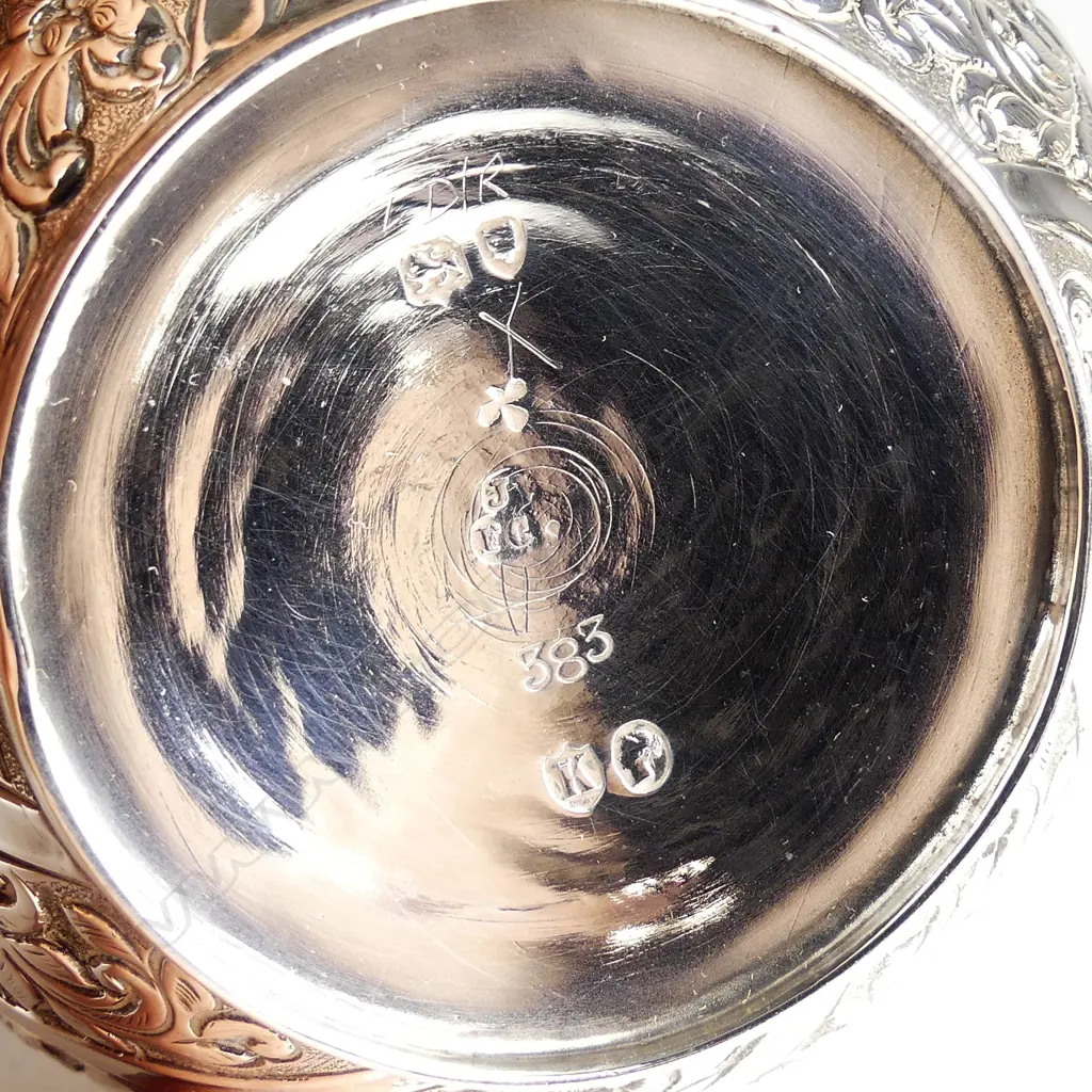 A harlequin silver cream and sugar Image 1++