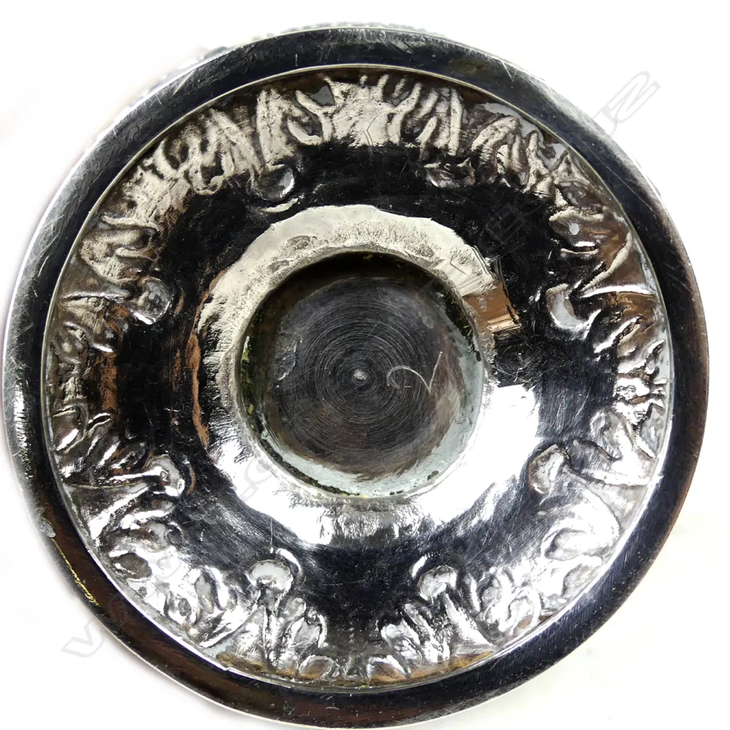 A George IV silver posy bowl Image 1++