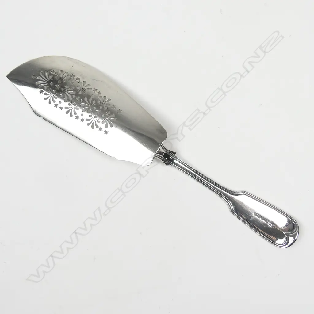 A William IV silver fish slice Image 1++