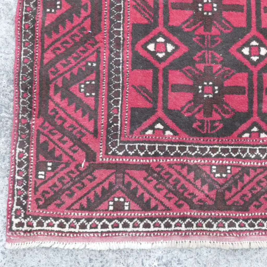 An Iranian hand knotted kellegi (broad runner) Image 1++