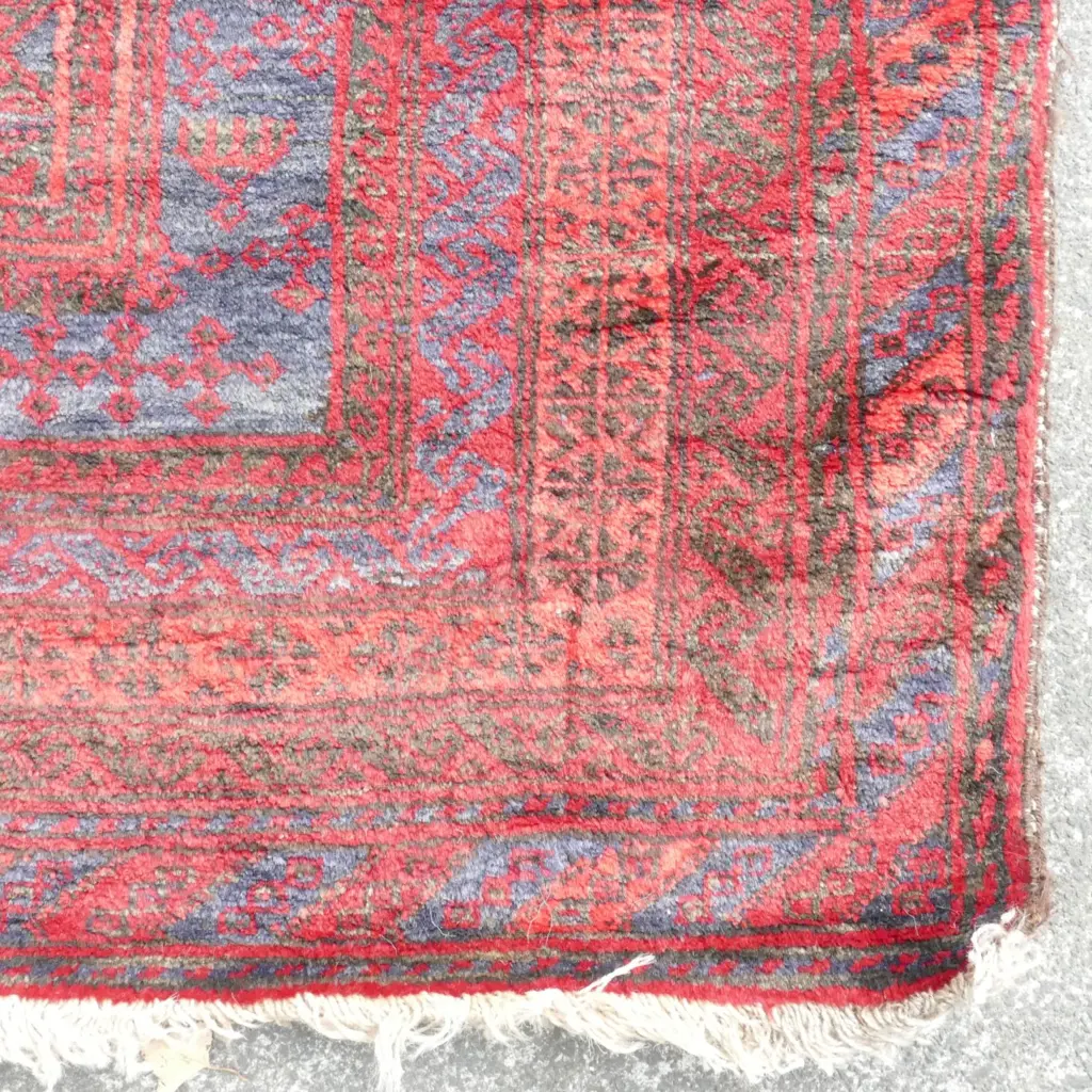 An Afghan Baluch hand knotted rug Image 1++